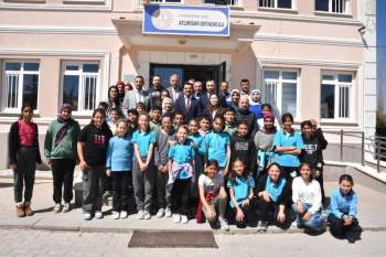 Kaymakam Han Kütüphane Açılışına Katıldı
