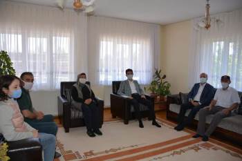 Kaymakam Kaçmaz’Dan Gazi Ve Şehit Ailelerine Bayram Ziyareti
