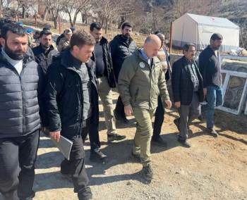 Kaymakam Karaloğlu, “Depreminin Açmış Olduğu Yaraları Sarmaya Devam Ediyoruz”
