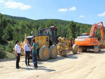 Kaymakam Okatan, Yol Bakım Onarım Çalışmalarını İnceledi
