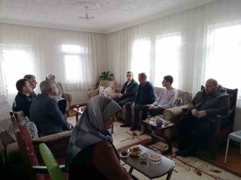 Kaymakam Okumuş, Şehit Ailesiyle Görüştü
