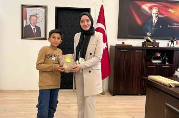 Kaymakam Özpınar’Dan Şampiyon Takıma Ödül
