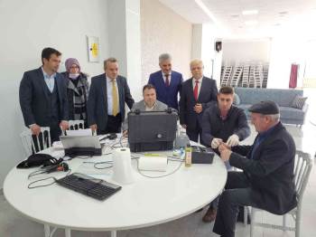 Kaymakam Öztürk, Nüfus Hizmetlerini Yerinde İnceledi
