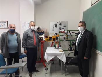 Kaymakam Öztürk, Sürücü Kurslarında Verilen Eğitimleri Yerinde Gördü
