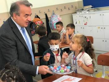 Kaymakam Öztürk Öğrencilerle Bir Araya Geldi
