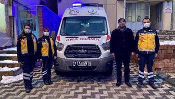 Kaymakam Şahin, Nöbet Tutan Sağlık Çalışanları Ziyaret Etti
