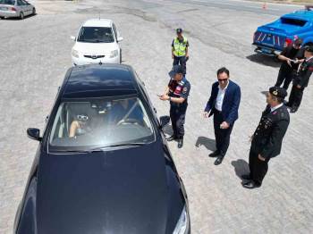 Kaymakam Trafik Denetimine Katılıp, Sürücüleri Uyardı

