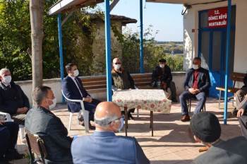 Kaymakam Tuncer, Köylülerin Dertlerini Dinledi
