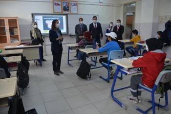 Kaymakam Yazıcı: ’’Robotik Kodlama Atölyesi İlçemiz Öğrencileri İçin Büyük Bir Kazanım’’
