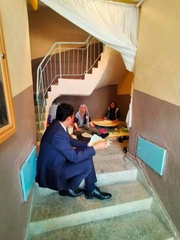 Kaymakama Katmer Yedirmeden Göndermediler
