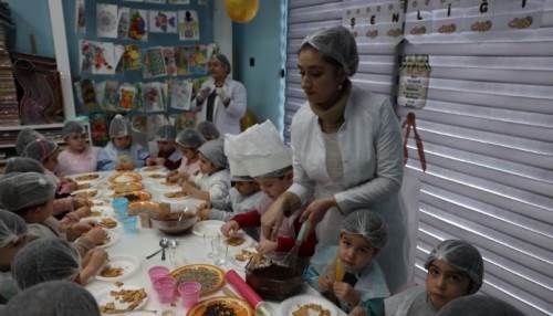 Kayseri'de çocuklar 'Kurabiyemi Tasarlıyorum' etkinliğiyle eğlendi