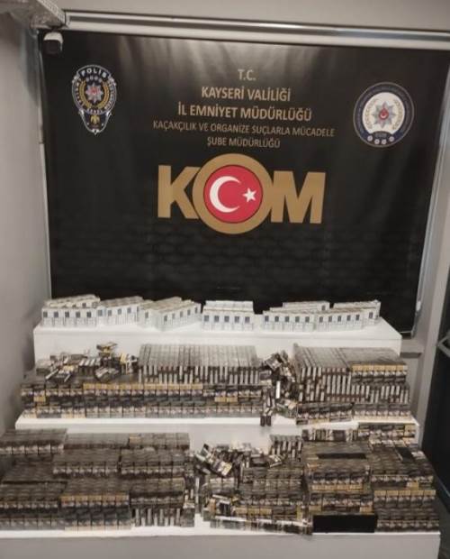 Kayseri’de kaçakçılığa darbe: 2 bin 220 paket sigara ele geçirildi