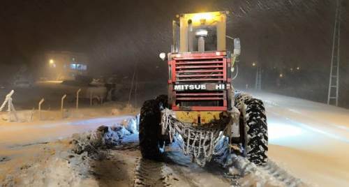 Kayseri'de karla mücadele: 174 mahalle yolu ulaşıma açıldı, 90 yol kapalı