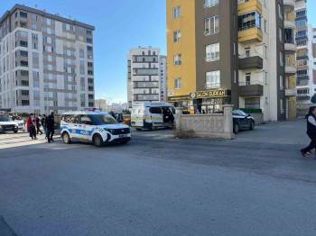 Kayseri'de özel harekat polisi evinde ölü bulundu