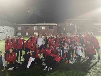 Kazanan Dostluk Oldu
