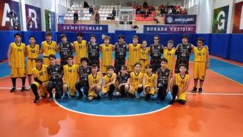 Kazanan Dostluk Oldu
