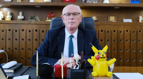 Kazım Kurt: “Belediyeler baskı altında ama hizmetlerimiz sürüyor”