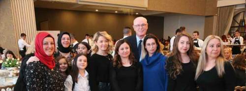 Kazım Kurt: “Daha mutlu bir Odunpazarı için yeniden başlayalım”