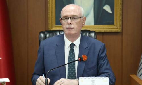 Kazım Kurt: "Nebi Hatipoğlu'nu tepe tepe kullanın"