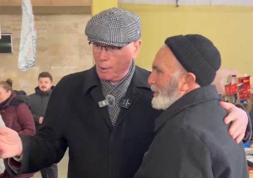 Kazım Kurt Emek Kapalı Pazar Yeri’nde esnafı dinledi: "Geçim zor, hayat pahalı"