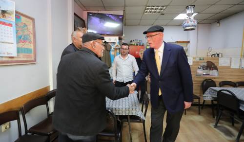 Kazım Kurt Emek Mahallesi'nde esnafla buluştu