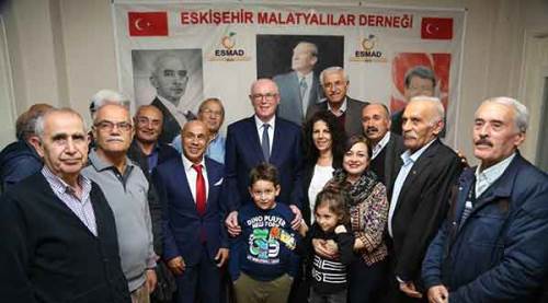Kazım Kurt Malatyalılar Derneğini ziyaret etti