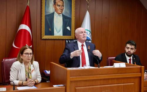 Kazım Kurt'tan AK Parti'ye sert eleştiriler: Bay bay gidiyorsunuz...