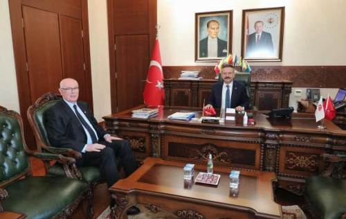 Kazım Kurt'tan Eskişehir Valisi Hüseyin Aksoy’a ziyaret