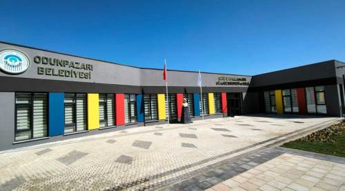 Kazım Kurt'un yeni adımı: Eskişehir'e 17’nci müjde!