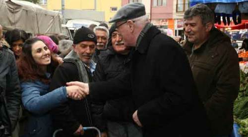 Kazım Kurt vatandaşlarla bir araya geldi