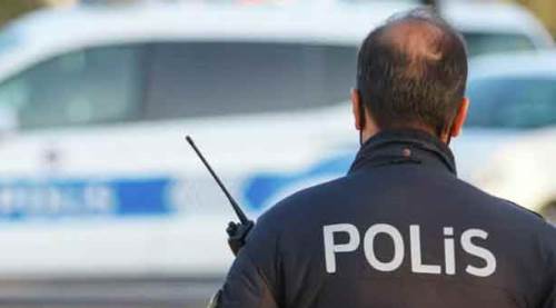 Kendilerini polis olarak tanıttılar, savunmalarıysa...