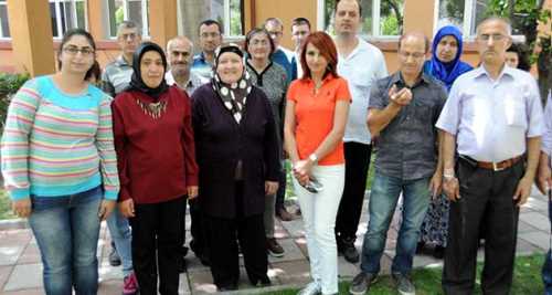 KENDİLERİNİ TİYATRO İLE ANLATTILAR