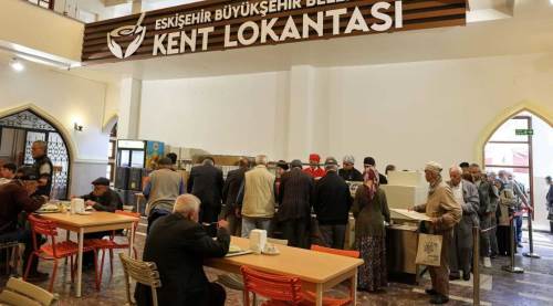 Kent Lokantalarından iftar çadırlarına insan manzaraları!	