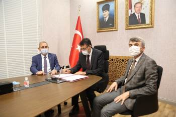 Kent Meydanı Projesi 1 Ayda Tamam
