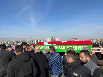 Kıbrıs Gazisi Askeri Törenle Sonsuzluğa Uğurlandı
