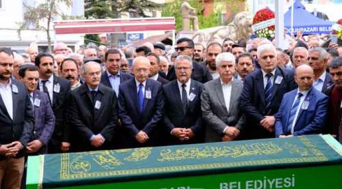 Kılıçdaroğlu Eskişehir'deki cenaze törenine katıldı