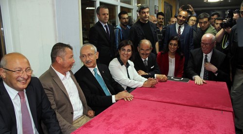 Kılıçdaroğlu kahve ziyaretinden sonra ayrıldı