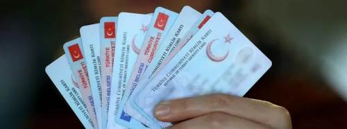 Kimlik kartlarında 10 yıllık süre doluyor: Yenileme ücreti belli oldu