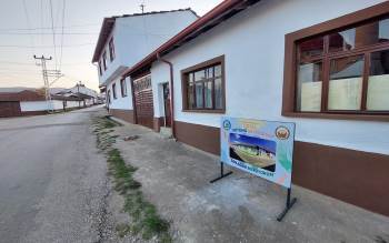 Kınık Köyünün Sokakları Göz Kamaştırıyor
