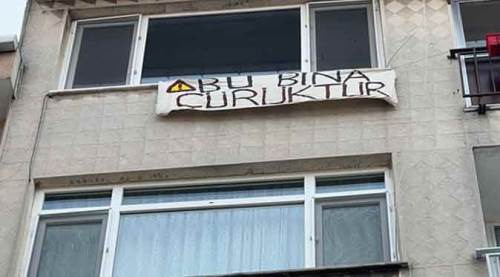 Kiracıdan pankartlı 'çürük' uyarısı