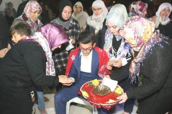 Kırka’Da ’Kınalı Kuzular’ Askere Gönderiliyor