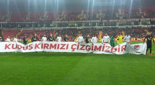 Kırmız Şimşekler'den Kudüs tepkisi