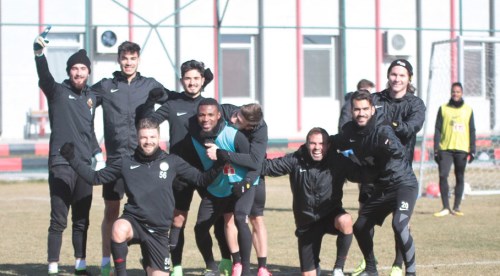 Kırmızı Şimşekler Elazığ'a hazır