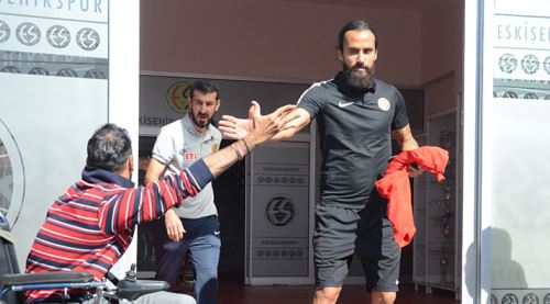 Kırmızı Şimşekler ikinci 3 puan için gitti