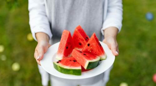Kırmızı ve Sulu Karpuz Nasıl Seçilir? Karpuz Seçmenin Püf Noktaları