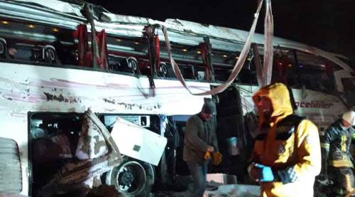 Kırşehir'de korkunç kaza! Ölüler ve yaralılar var