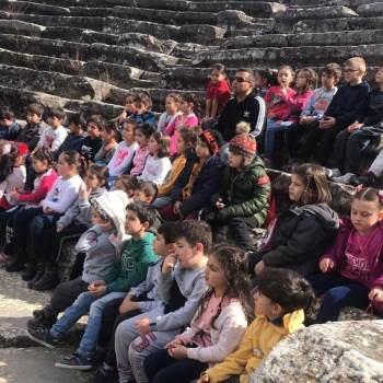 Kitap Okuyan Öğrencilere Gezi Ödülü
