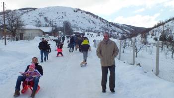 Kızak Festivalinde Doyasıya Eğlendiler

