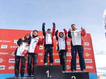 Kızak Şampiyonası’Nda Türkiye Birincisi Oldular
