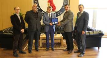 Kızılay Bölge Müdürü Ergen’Den, Rektör Uysal’A Ziyaret
